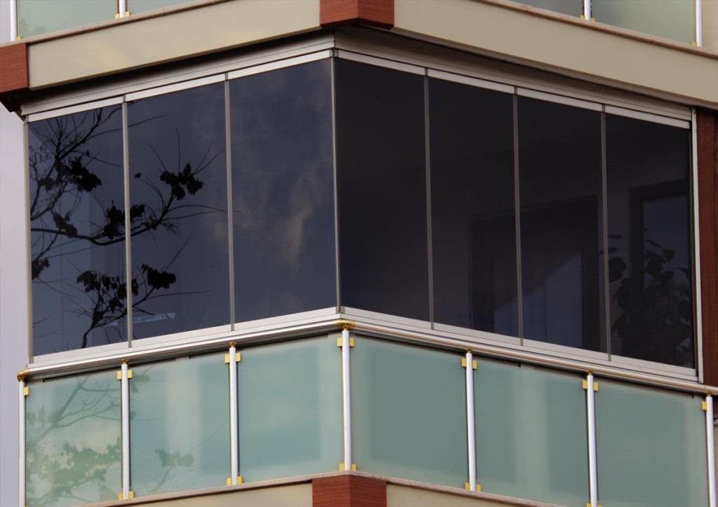 Oto Araç Ev Bina Balkon Ofis Cam Filmi Koyu Ton 76 cm x 1 Metre